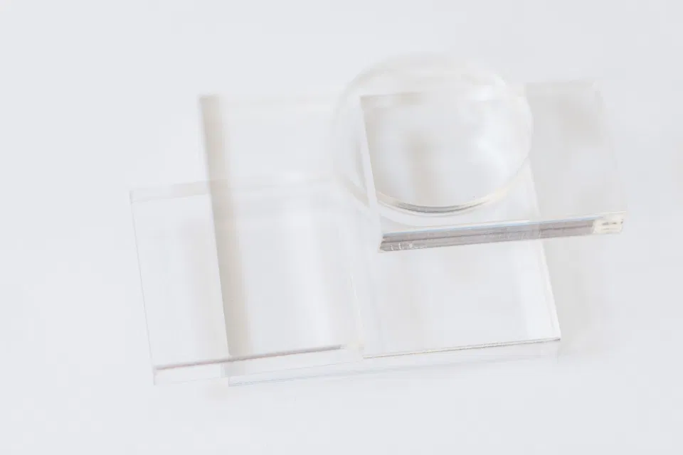 Clear Acrylic Risers for Flat-Lay Styling from Etsy. Wedding Photographers Styling Kit Must Have. 
